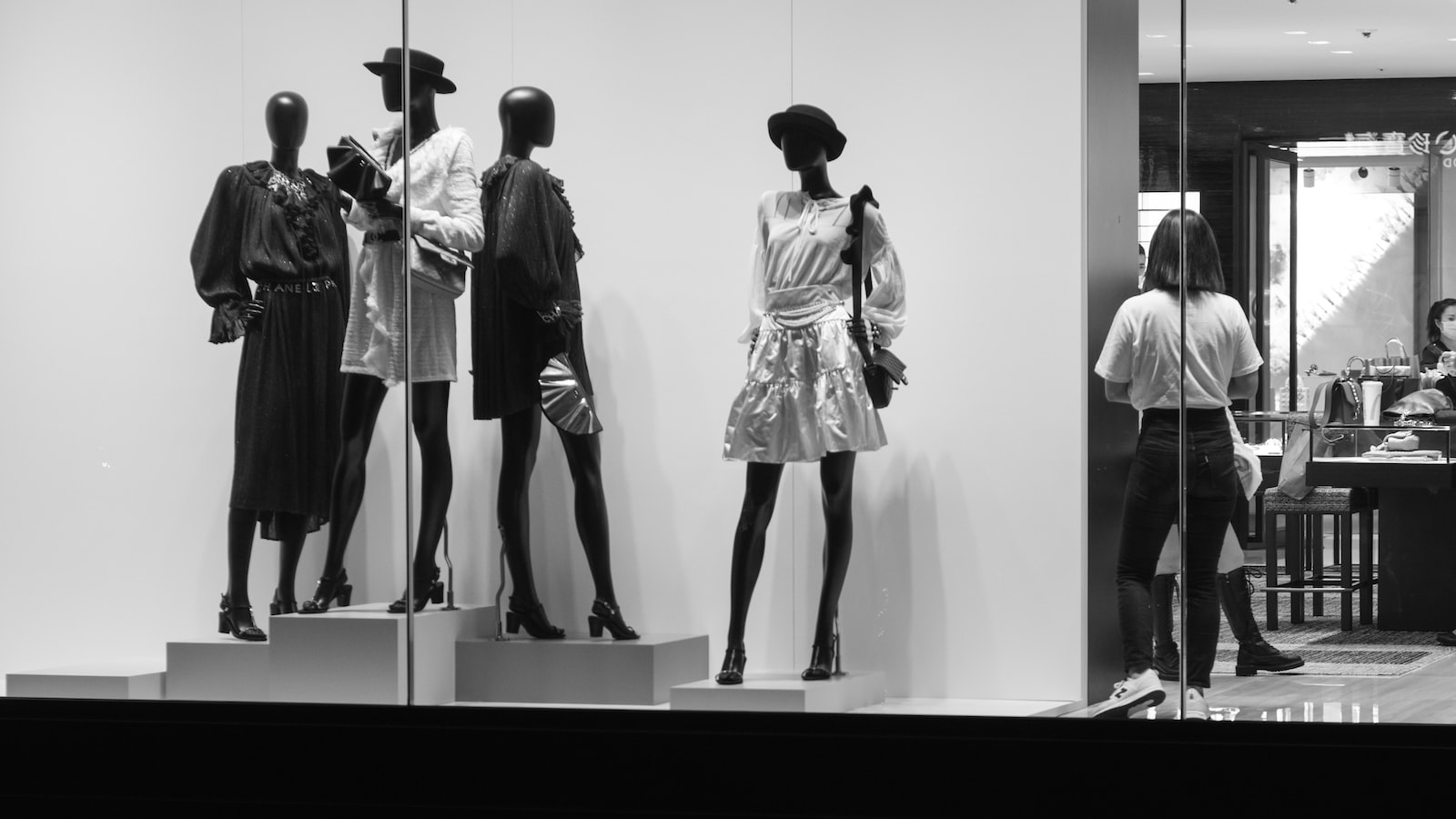 【ET個股推介】A股醞釀突破　選中信証券（06030）